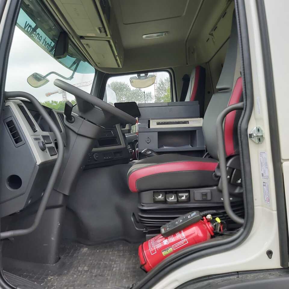VOLVO FM430HP - משאית מכל: תמונה 4 VOLVO FM430HP - משאית מכל: תמונה 4