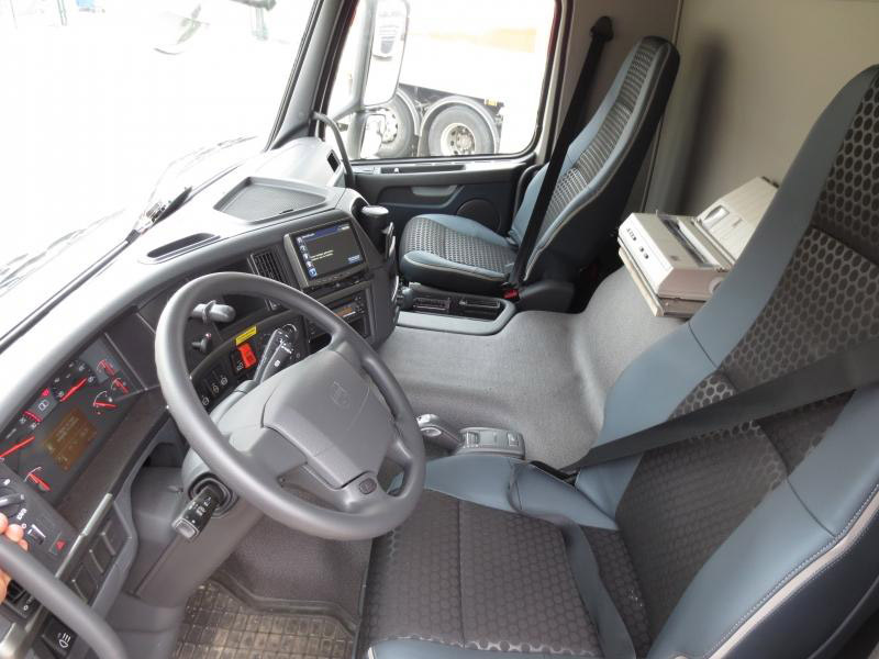 VOLVO FMFH - משאית מכל: תמונה 4 VOLVO FMFH - משאית מכל: תמונה 4