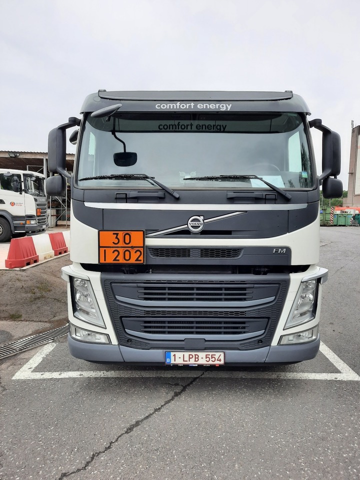 VOLVO FM - משאית מכל: תמונה 4 VOLVO FM - משאית מכל: תמונה 4