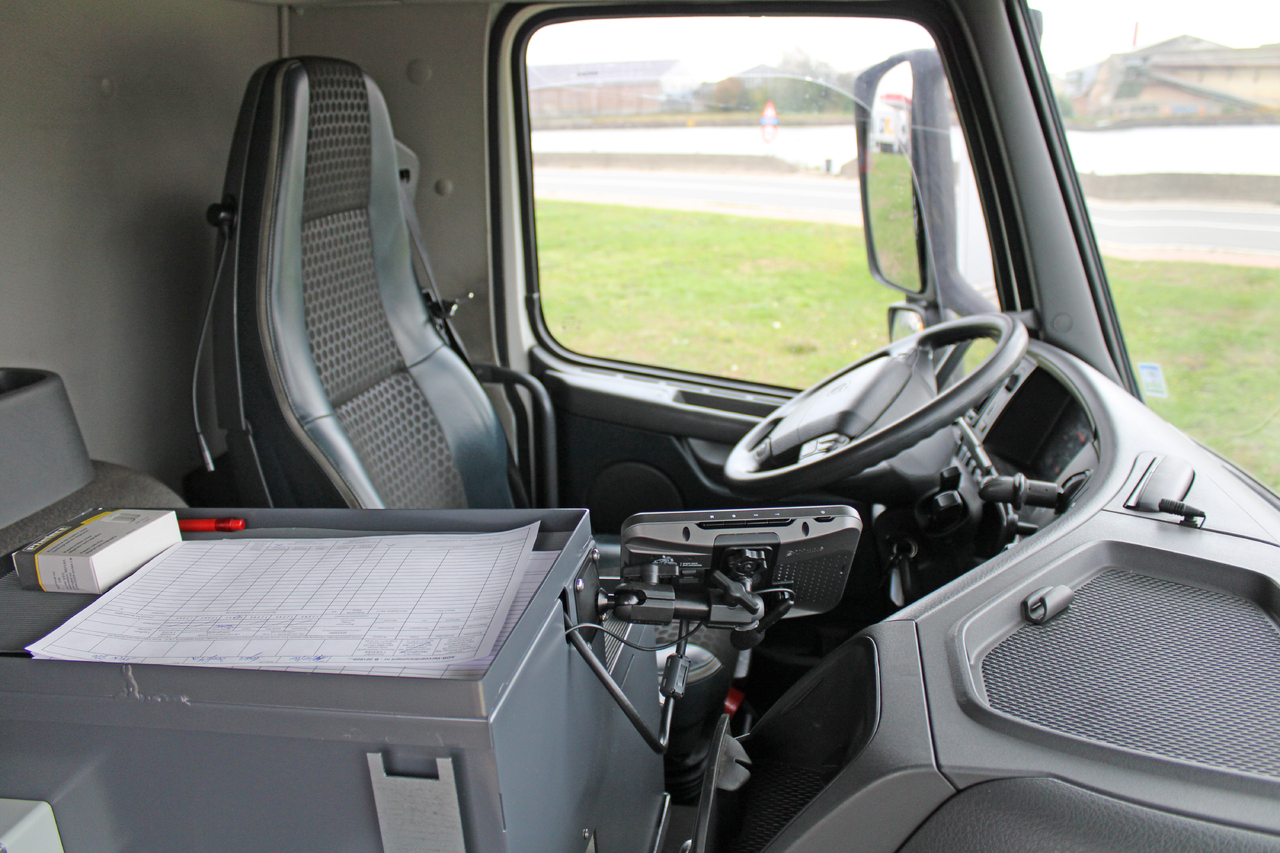 VOLVO FM - משאית מכל: תמונה 3 VOLVO FM - משאית מכל: תמונה 3