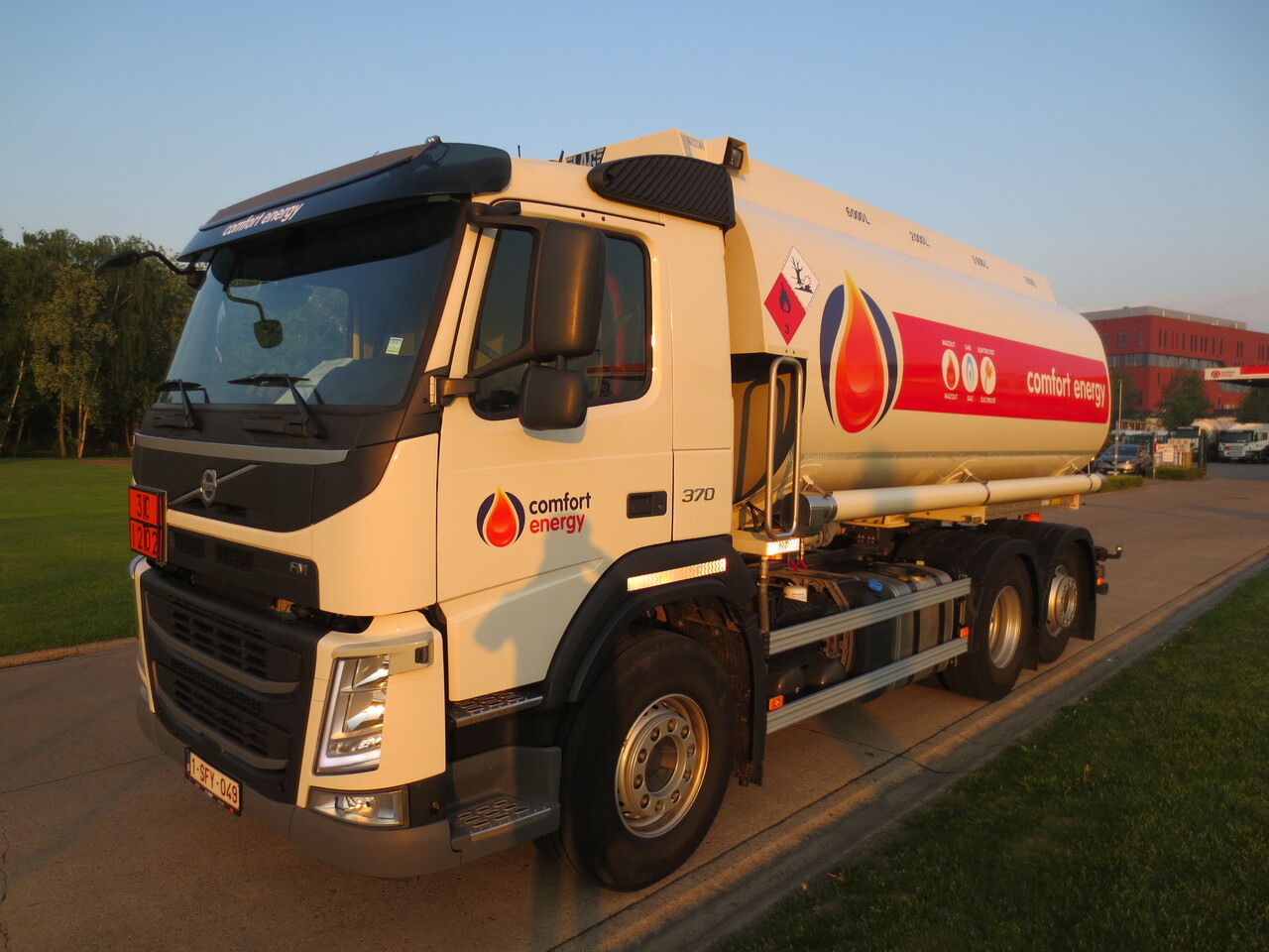 VOLVO FM - משאית מכל: תמונה 1 VOLVO FM - משאית מכל: תמונה 1