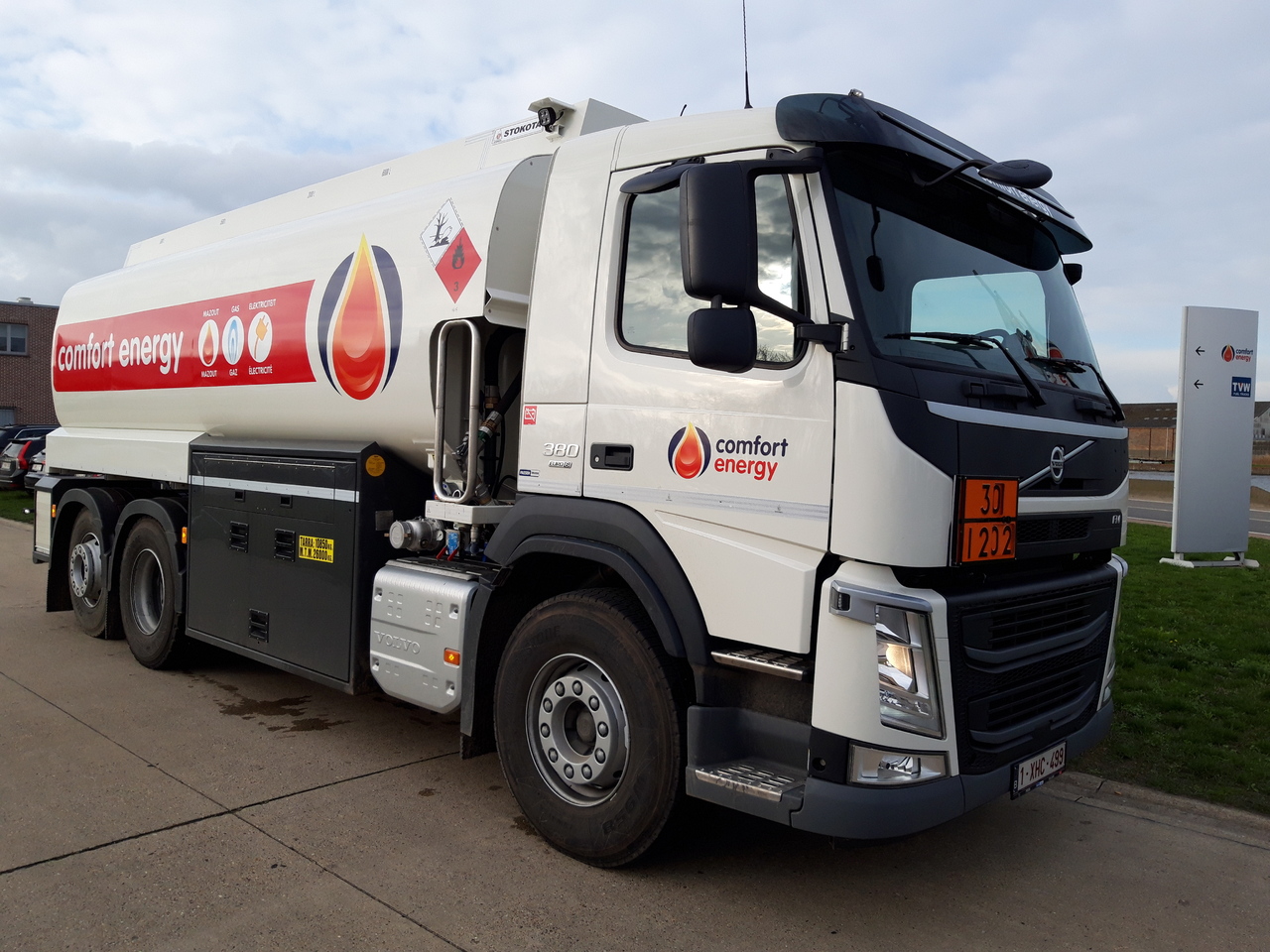 משאית מכל VOLVO FM: תמונה 14