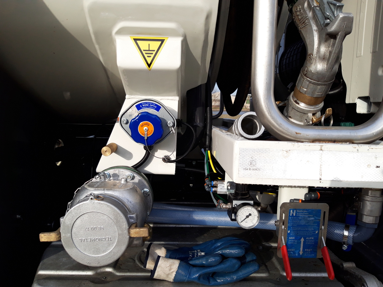 משאית מכל VOLVO FM: תמונה 8