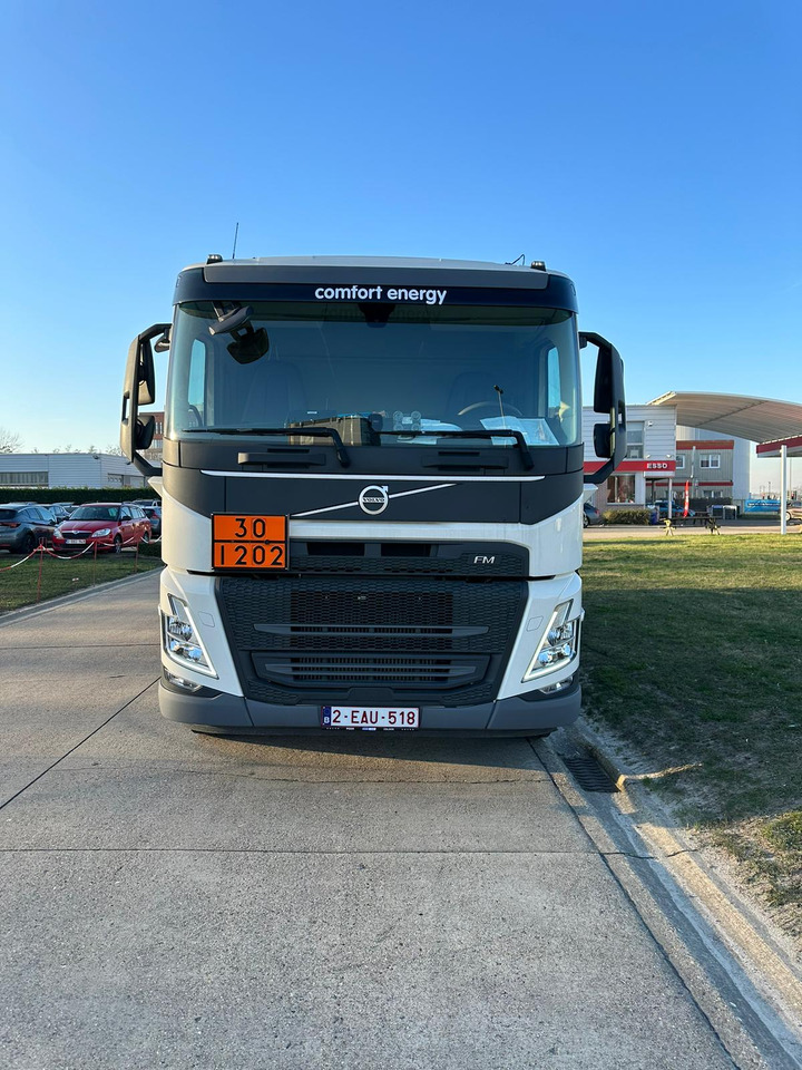VOLVO FM - משאית מכל: תמונה 4 VOLVO FM - משאית מכל: תמונה 4
