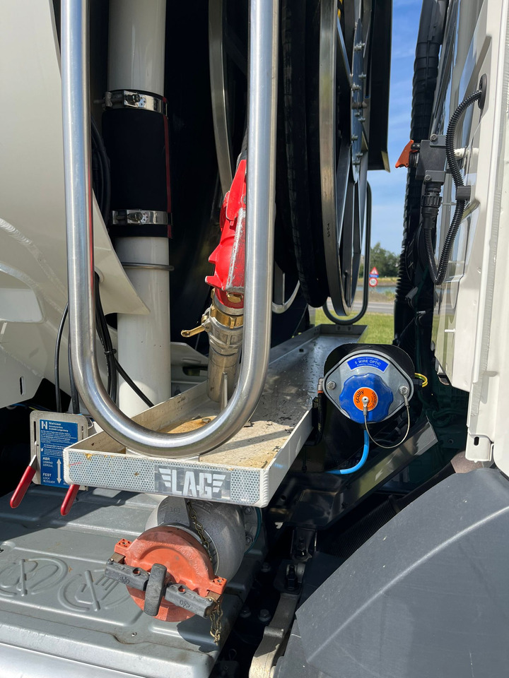 VOLVO FM - משאית מכל: תמונה 2 VOLVO FM - משאית מכל: תמונה 2