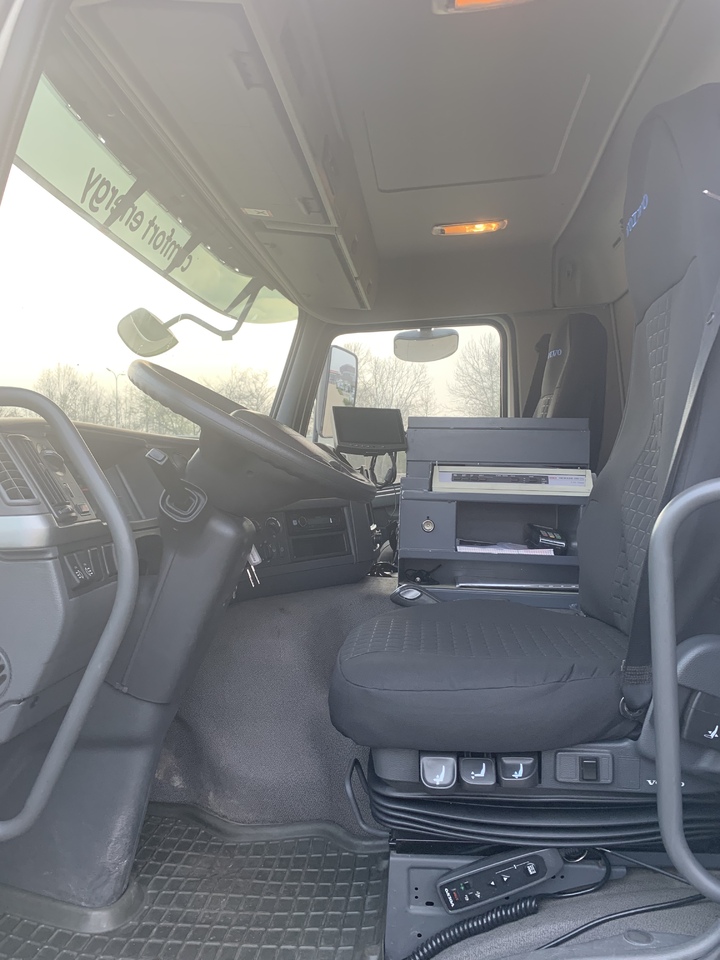 Volvo FMFH - משאית מכל: תמונה 3 Volvo FMFH - משאית מכל: תמונה 3
