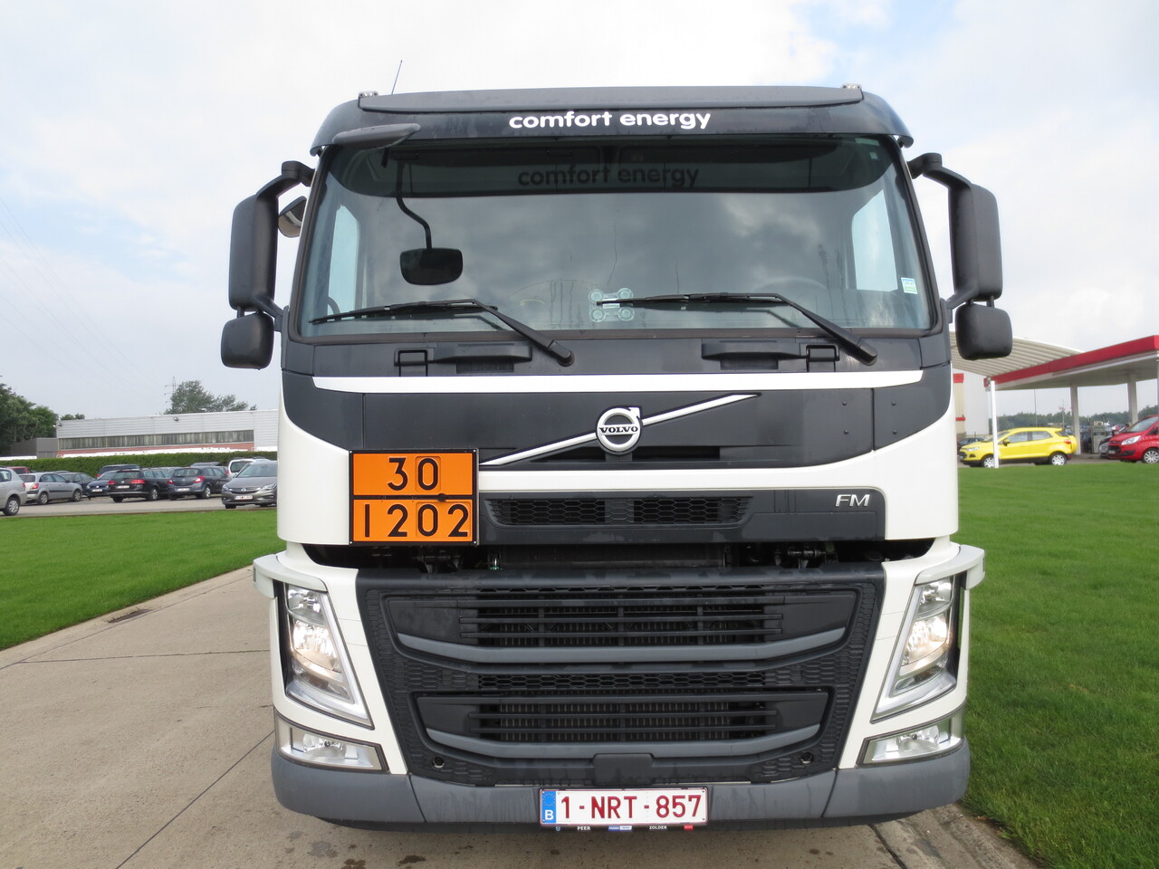 Volvo FM - משאית מכל: תמונה 2 Volvo FM - משאית מכל: תמונה 2