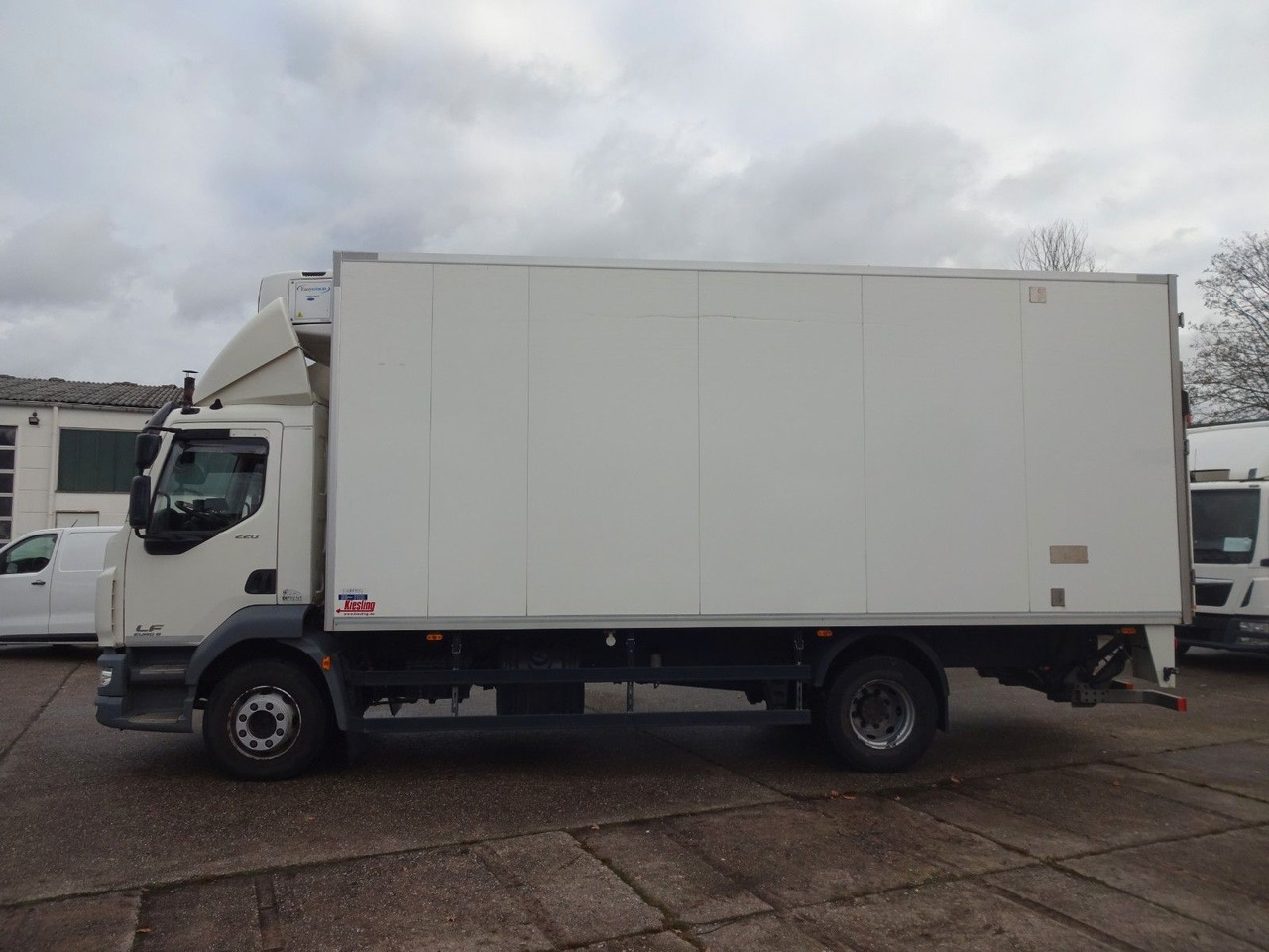 DAF LF 220, 16 T, LBW, Türen, Klima, Automat, Kamera - משאית תיבה: תמונה 4 DAF LF 220, 16 T, LBW, Türen, Klima, Automat, Kamera - משאית תיבה: תמונה 4
