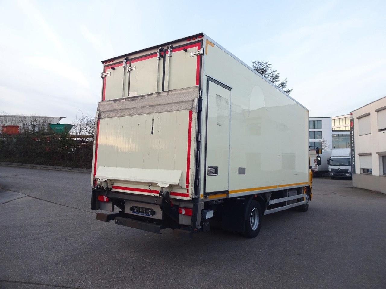 DAF LF 230, 12 T, LBW, Türen, Klima, Automat, Kamera - משאית תיבה: תמונה 5 DAF LF 230, 12 T, LBW, Türen, Klima, Automat, Kamera - משאית תיבה: תמונה 5
