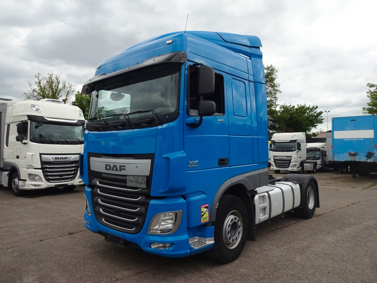DAF XF 440, SC, Klima, 2 x Tank, Intarder, Standklim - יחידת טרקטור: תמונה 1 DAF XF 440, SC, Klima, 2 x Tank, Intarder, Standklim - יחידת טרקטור: תמונה 1