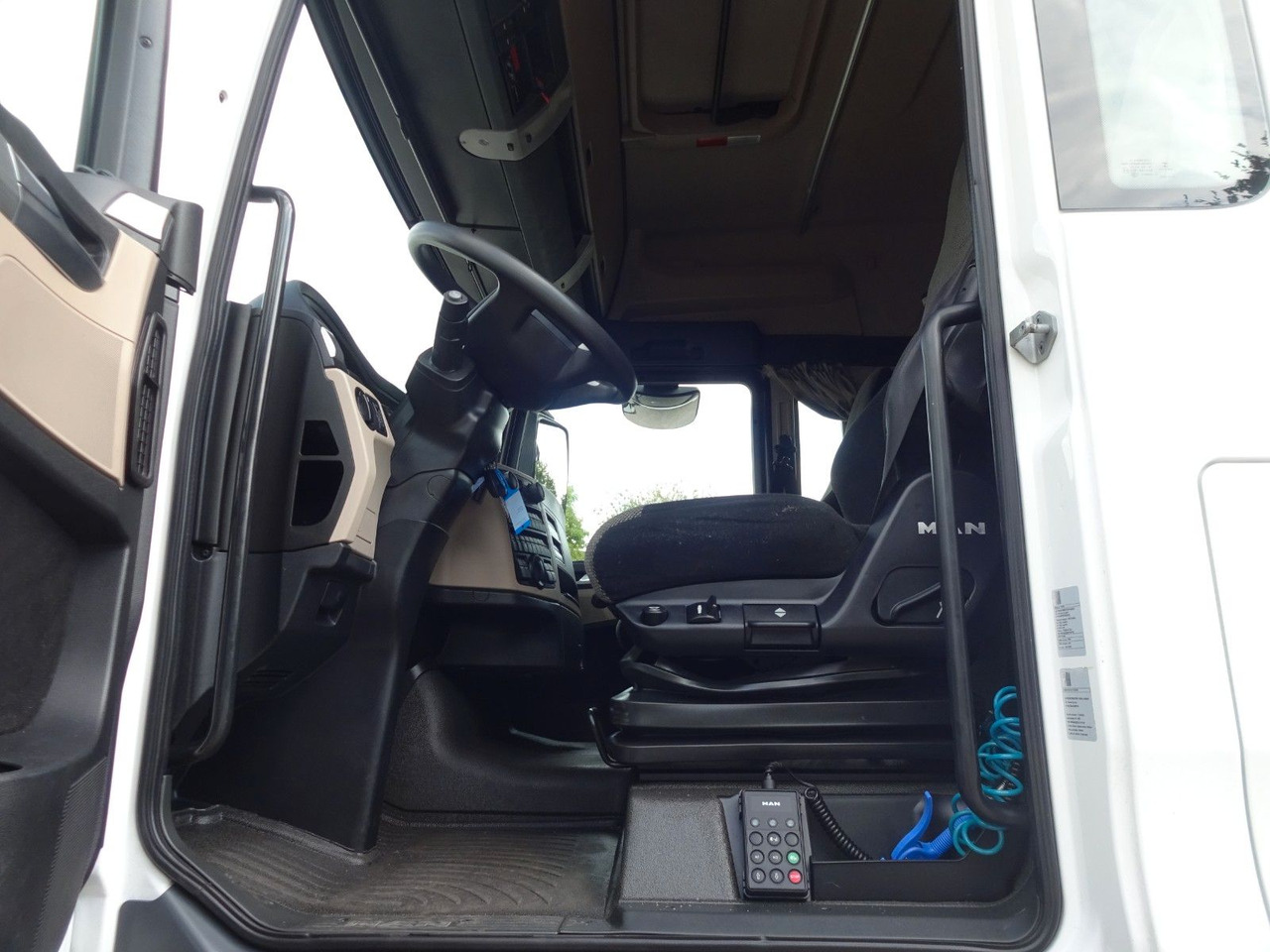 יחידת טרקטור MAN 3 x TGX 18.470, XLX, Intarder,  ACC, 2 Tank: תמונה 10