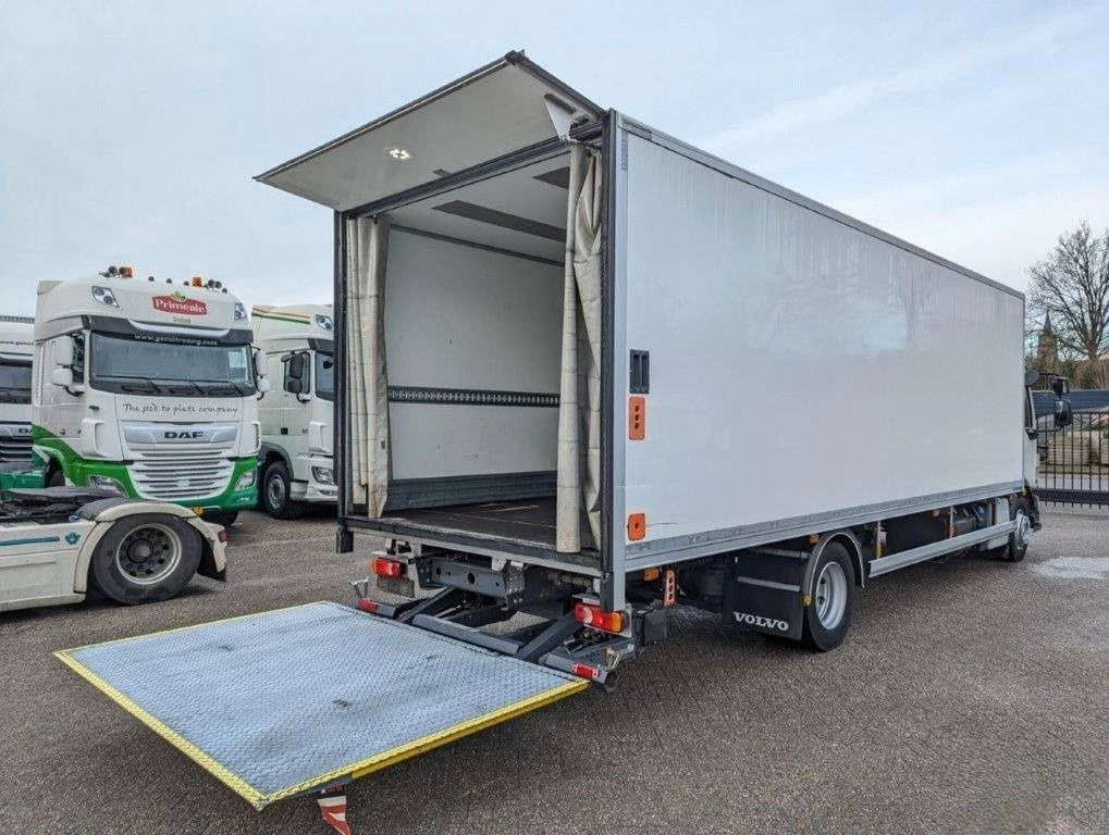 Volvo FL 210, 12tn., Isolirt, Autom, wie neu - משאית תיבה: תמונה 5 Volvo FL 210, 12tn., Isolirt, Autom, wie neu - משאית תיבה: תמונה 5