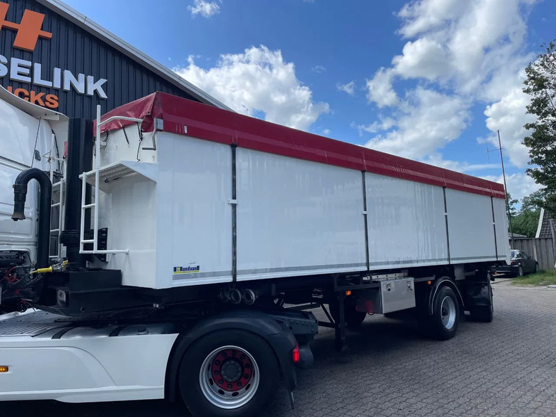 Bulthuis 42m3 Sluiskipper/Schleuse/Silo/Blaaskipper stuuras 3 vakken - סמיטריילר עם מזהיר: תמונה 1 Bulthuis 42m3 Sluiskipper/Schleuse/Silo/Blaaskipper stuuras 3 vakken - סמיטריילר עם מזהיר: תמונה 1