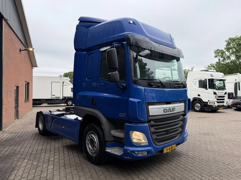 DAF CF 400 Space Cab side ACC 4x2 615.010KM! NL Truck - יחידת טרקטור: תמונה 2 DAF CF 400 Space Cab side ACC 4x2 615.010KM! NL Truck - יחידת טרקטור: תמונה 2