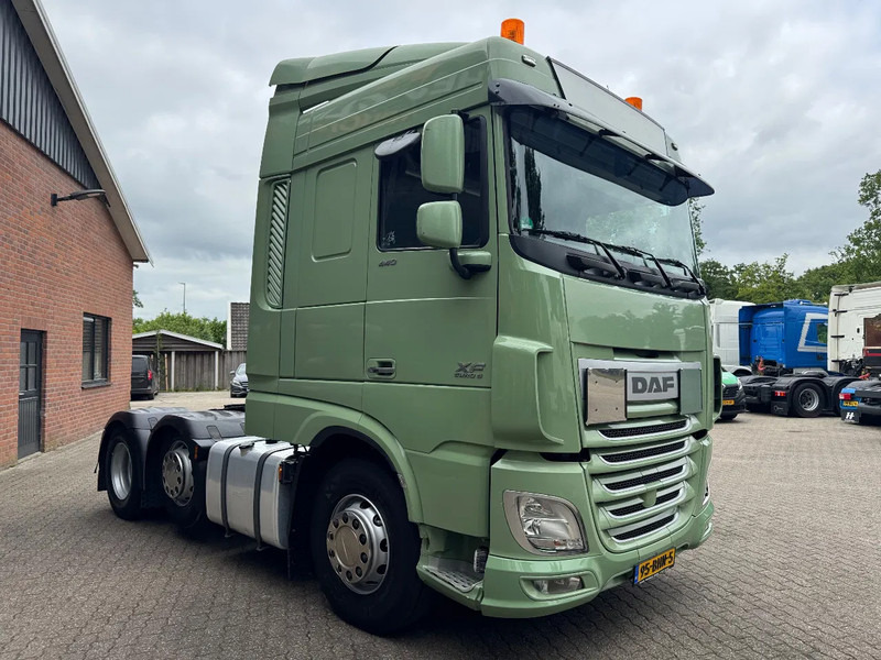 DAF XF 440 6X2 FTG Space Cab Standairco NL truck - יחידת טרקטור: תמונה 2 DAF XF 440 6X2 FTG Space Cab Standairco NL truck - יחידת טרקטור: תמונה 2