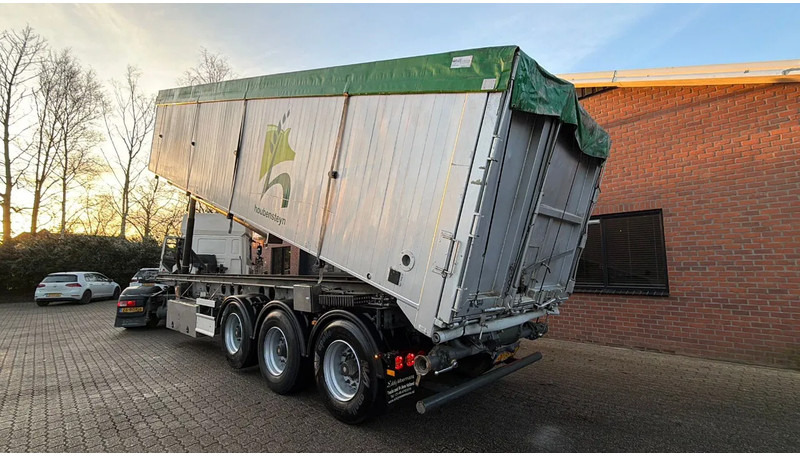 Fliegl 55m3 Blaaskipper/Schleuse Liftas 2 tussenschotten - סמיטריילר עם מזהיר: תמונה 4 Fliegl 55m3 Blaaskipper/Schleuse Liftas 2 tussenschotten - סמיטריילר עם מזהיר: תמונה 4