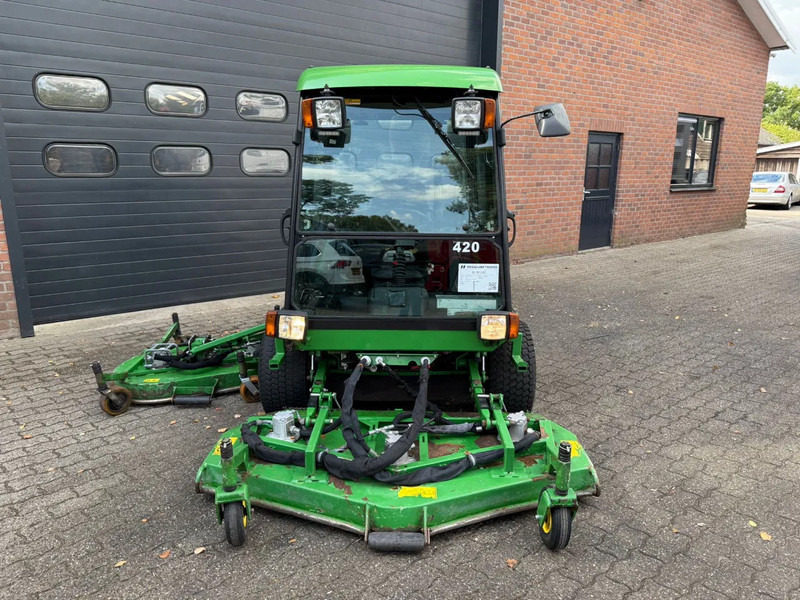 John Deere 1515 Series 2 decks cyclo maaier Airco 4X4 - מכסחת גינה: תמונה 4 John Deere 1515 Series 2 decks cyclo maaier Airco 4X4 - מכסחת גינה: תמונה 4