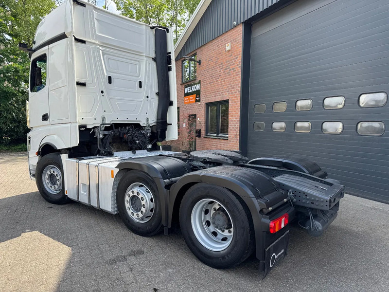 Mercedes-Benz Actros 2545 6X2 Gigaspace Gestuurde voorloopas NL Truck 327.240KM - יחידת טרקטור: תמונה 4 Mercedes-Benz Actros 2545 6X2 Gigaspace Gestuurde voorloopas NL Truck 327.240KM - יחידת טרקטור: תמונה 4