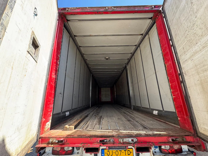 Pacton 3AS Schuifzeilen Stuuras Kooiaap aansluiting hardh.vloer - סמיטריילר עם וילונות צד: תמונה 5 Pacton 3AS Schuifzeilen Stuuras Kooiaap aansluiting hardh.vloer - סמיטריילר עם וילונות צד: תמונה 5