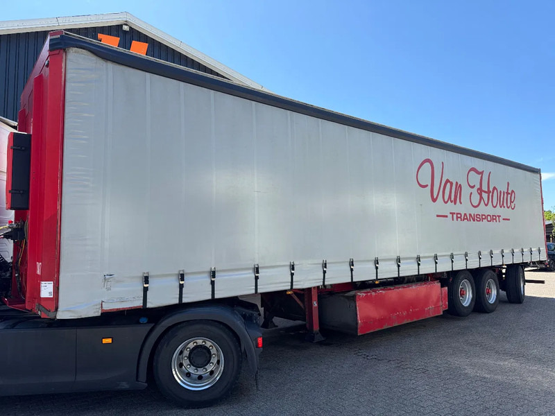 Pacton 3AS Schuifzeilen Stuuras Kooiaap aansluiting hardh.vloer - סמיטריילר עם וילונות צד: תמונה 1 Pacton 3AS Schuifzeilen Stuuras Kooiaap aansluiting hardh.vloer - סמיטריילר עם וילונות צד: תמונה 1