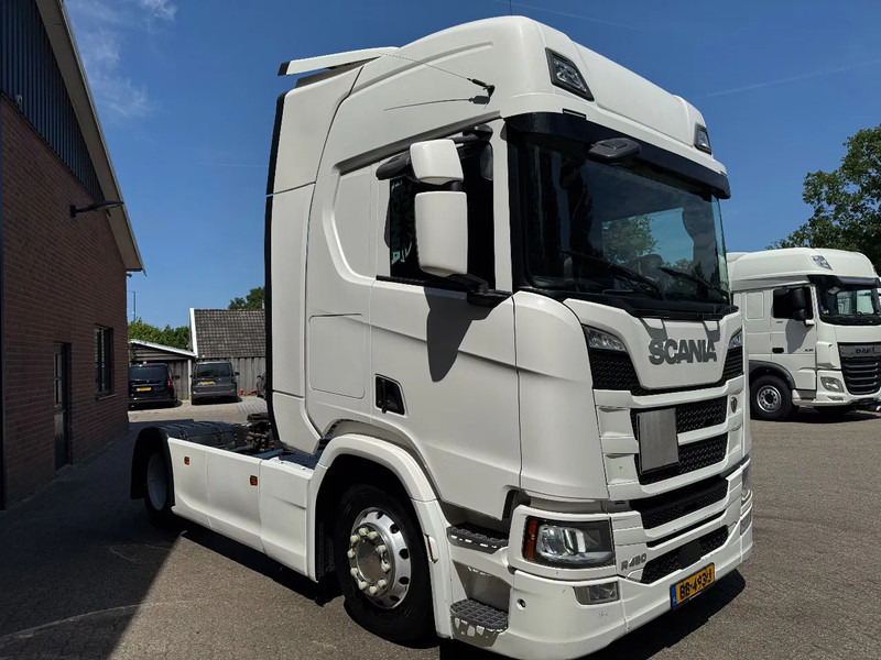 Scania R450 4X2 Standairco Retarder Smarttacho 2 LED Alcoa NL Truck - יחידת טרקטור: תמונה 3 Scania R450 4X2 Standairco Retarder Smarttacho 2 LED Alcoa NL Truck - יחידת טרקטור: תמונה 3