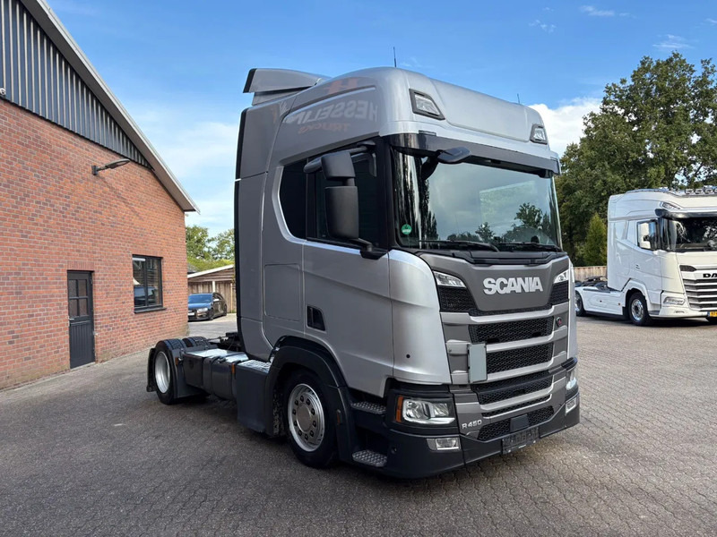 Scania R450 4X2EB Lowliner Retarder Standairco Smarttacho 2 German truck - יחידת טרקטור: תמונה 2 Scania R450 4X2EB Lowliner Retarder Standairco Smarttacho 2 German truck - יחידת טרקטור: תמונה 2