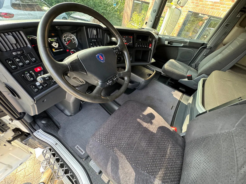 יחידת טרקטור Scania R520 V8 6X2 Topline Retarder 2x tank original NL Truck: תמונה 15