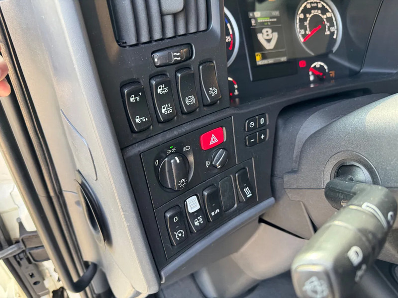 יחידת טרקטור Scania R520 V8 6X2 Topline Retarder 2x tank original NL Truck: תמונה 13