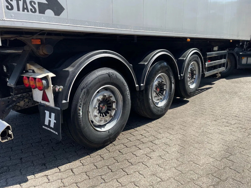 Stas S300CX 60m3 Liftas Naloop stuuras - סמיטריילר עם מזהיר: תמונה 4 Stas S300CX 60m3 Liftas Naloop stuuras - סמיטריילר עם מזהיר: תמונה 4