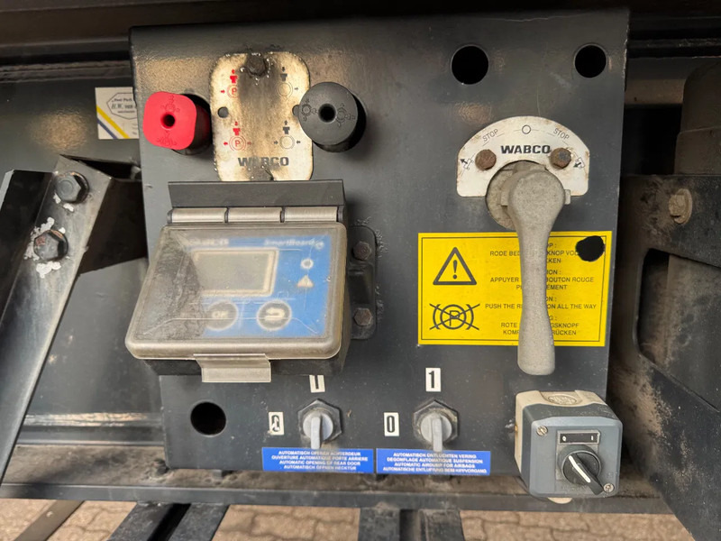 הַחכָּרָה Stas SA345K 60m3 Vol-alu Klep deuren 10 tons assen Liftas Stuuras Stas SA345K 60m3 Vol-alu Klep deuren 10 tons assen Liftas Stuuras: תמונה 9