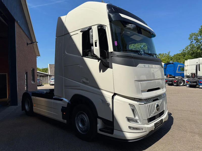 Volvo FH 500 AERO NEW! 9 Ton Vooras I-SAVE Globetrotter XL, PTO, ACC, Standairco, 2 tanks, LED - יחידת טרקטור: תמונה 2 Volvo FH 500 AERO NEW! 9 Ton Vooras I-SAVE Globetrotter XL, PTO, ACC, Standairco, 2 tanks, LED - יחידת טרקטור: תמונה 2