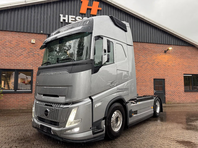 Volvo FH 500 AERO NEW! 9 Ton Vooras PTO Prep Full air Globetrotter XL Retarder - יחידת טרקטור: תמונה 1 Volvo FH 500 AERO NEW! 9 Ton Vooras PTO Prep Full air Globetrotter XL Retarder - יחידת טרקטור: תמונה 1