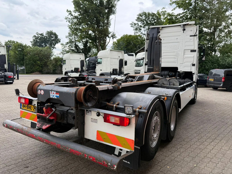 Volvo FH 6X2 VDL 25T Haakarm Standairco 9T Vooras Stuuras NL Truck - משאית הרמת וו: תמונה 1 Volvo FH 6X2 VDL 25T Haakarm Standairco 9T Vooras Stuuras NL Truck - משאית הרמת וו: תמונה 1