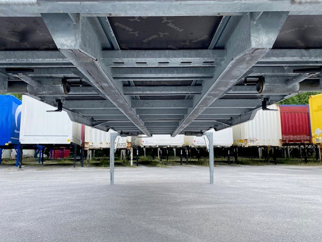 Kögel BDF-System, 7.450 mm lang, mit Heckklappe - גוף שטוח: תמונה 4 Kögel BDF-System, 7.450 mm lang, mit Heckklappe - גוף שטוח: תמונה 4