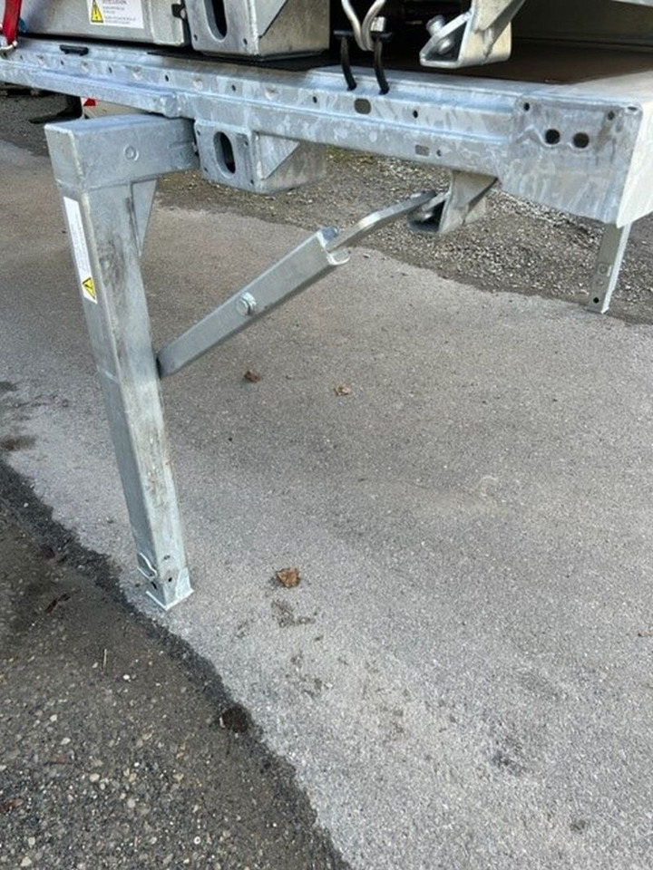 Kögel Wechselrahmen, BDF-System, 7.450 mm lang. - גוף שטוח: תמונה 4 Kögel Wechselrahmen, BDF-System, 7.450 mm lang. - גוף שטוח: תמונה 4