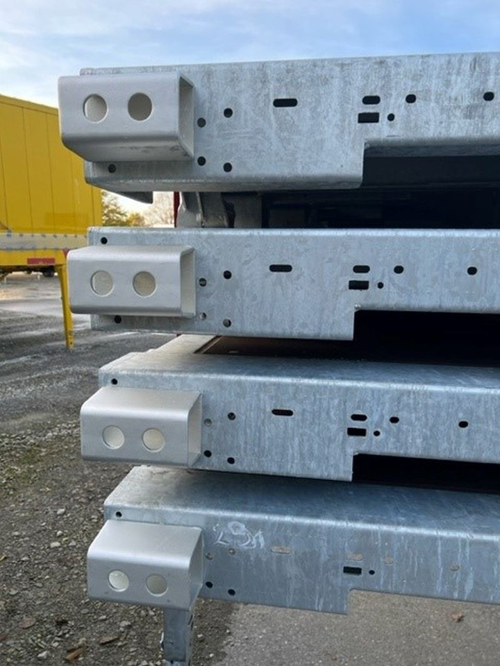 Kögel Wechselrahmen, BDF-System, 7.450 mm lang. - גוף שטוח: תמונה 3 Kögel Wechselrahmen, BDF-System, 7.450 mm lang. - גוף שטוח: תמונה 3
