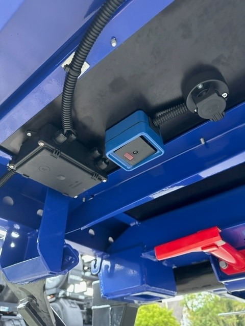 Krone BDF Wechselaufbau 7.45m - THW Ausführung - גוף החלפה עם וילונות צד: תמונה 2 Krone BDF Wechselaufbau 7.45m - THW Ausführung - גוף החלפה עם וילונות צד: תמונה 2