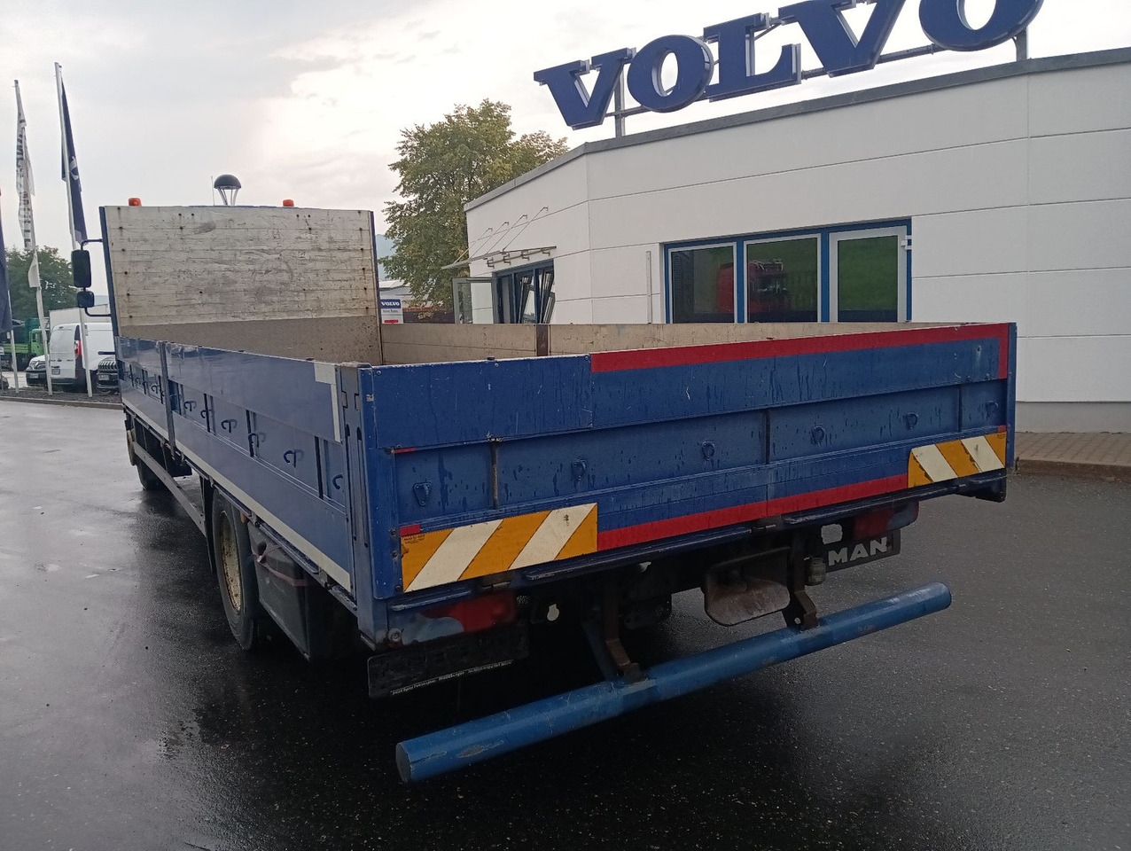 MAN TGM 15:290 4x2BL 8,5t NL 7m Klima 50erAHK Rungen - משאית צד נופל/ שטוחה: תמונה 5 MAN TGM 15:290 4x2BL 8,5t NL 7m Klima 50erAHK Rungen - משאית צד נופל/ שטוחה: תמונה 5