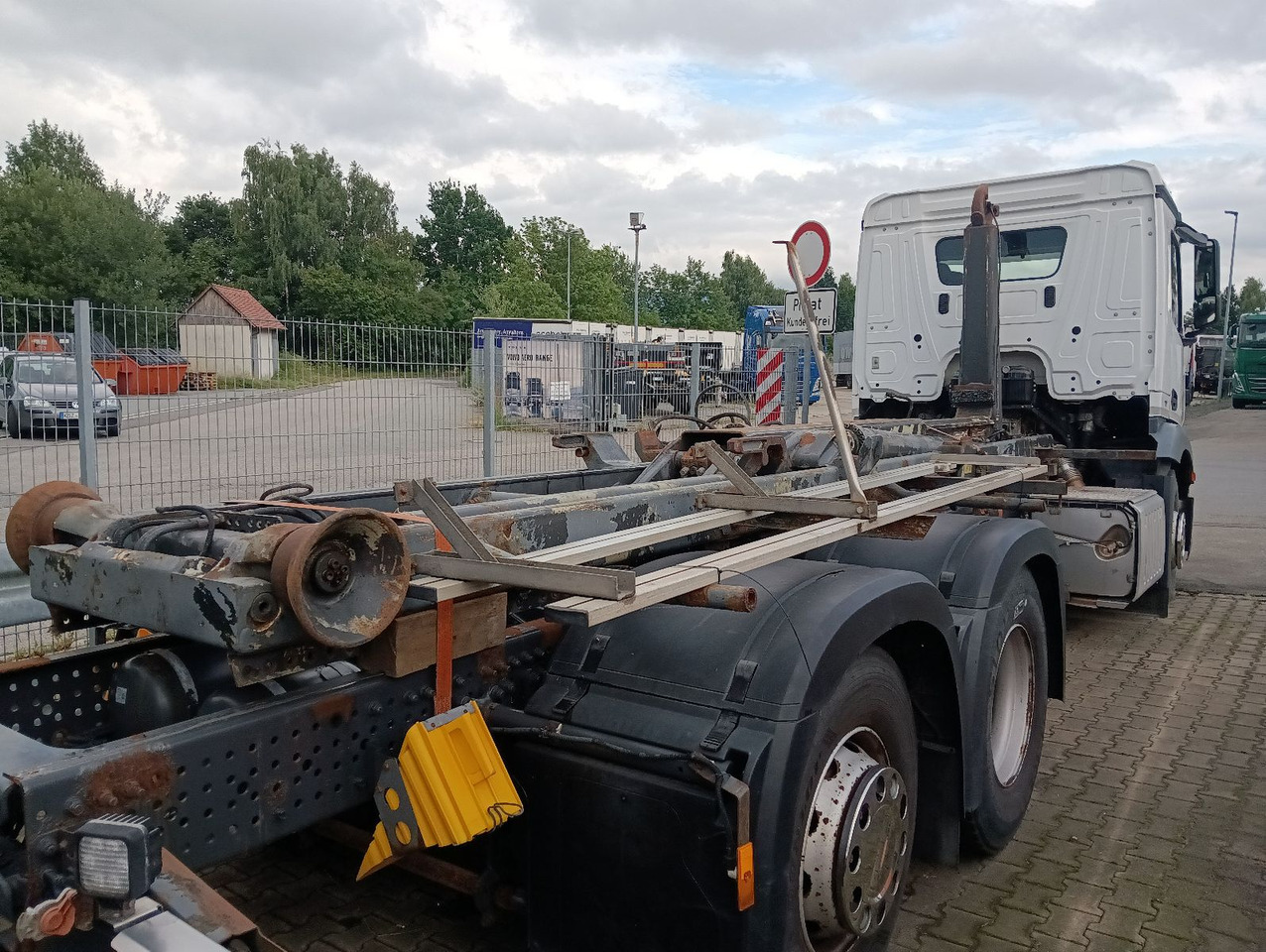 Mercedes-Benz 2545 6x2 Lenk/Lift MEILLER RK2070 Luft/Luft - משאית עם שלדת תא: תמונה 3 Mercedes-Benz 2545 6x2 Lenk/Lift MEILLER RK2070 Luft/Luft - משאית עם שלדת תא: תמונה 3