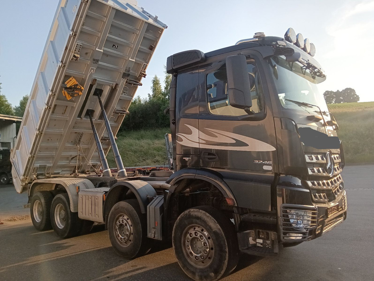 Mercedes-Benz AROCS 3246 8x4 MEILLER 3-Seiten Bordmatic SCHALT - מזהיר: תמונה 2 Mercedes-Benz AROCS 3246 8x4 MEILLER 3-Seiten Bordmatic SCHALT - מזהיר: תמונה 2