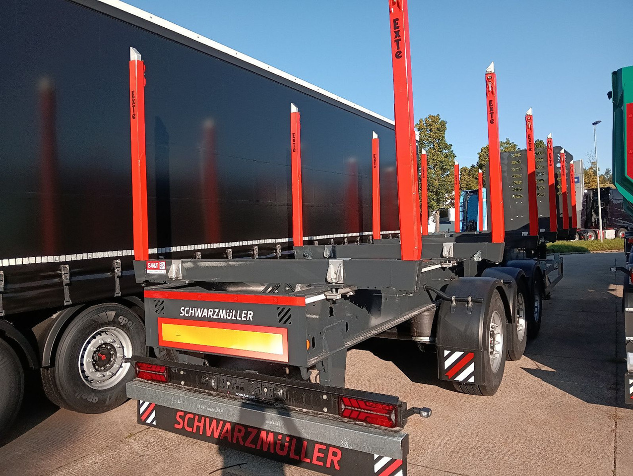 Schwarzmüller 3-A Rungensattel 6xExte144S 5560kg NEU sofort Schwarzmüller 3-A Rungensattel 6xExte144S 5560kg NEU sofort - סמיטריילר עץ: תמונה 4 Schwarzmüller 3-A Rungensattel 6xExte144S 5560kg NEU sofort Schwarzmüller 3-A Rungensattel 6xExte144S 5560kg NEU sofort - סמיטריילר עץ: תמונה 4