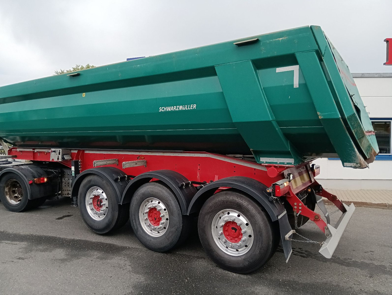 Schwarzmüller 3-A Stahlulde HARDOX ALCOA 25m3 SAF Lift 6180kg - סמיטריילר עם מזהיר: תמונה 3 Schwarzmüller 3-A Stahlulde HARDOX ALCOA 25m3 SAF Lift 6180kg - סמיטריילר עם מזהיר: תמונה 3