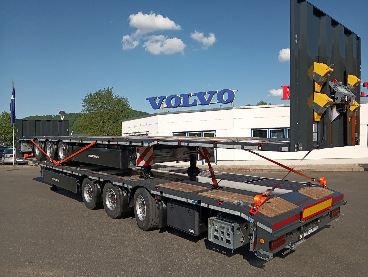 Schwarzmüller 3Achs Tele Rampen TwistLock40+2x20"SAF Lenk+Lift - סמיטריילר צד נופל/ שטוח: תמונה 1 Schwarzmüller 3Achs Tele Rampen TwistLock40+2x20"SAF Lenk+Lift - סמיטריילר צד נופל/ שטוח: תמונה 1