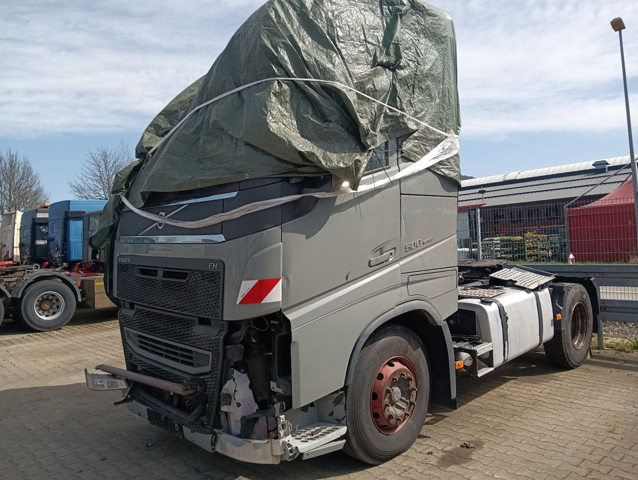 Volvo FH 500 Globe CRAWLER Hydr.,Luft/Luft Motor läuft - יחידת טרקטור: תמונה 3 Volvo FH 500 Globe CRAWLER Hydr.,Luft/Luft Motor läuft - יחידת טרקטור: תמונה 3