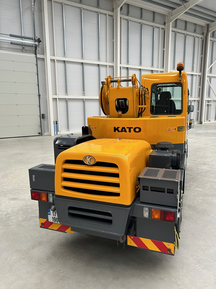 KATO CR-130Ri - 13 Ton City Crane in Excellent Condition - עגורן נייד: תמונה 4 KATO CR-130Ri - 13 Ton City Crane in Excellent Condition - עגורן נייד: תמונה 4