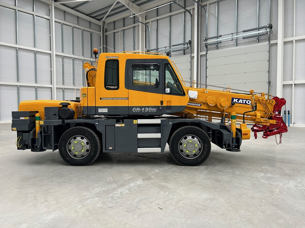 KATO CR-130Ri - 13 Ton City Crane in Excellent Condition - עגורן נייד: תמונה 2 KATO CR-130Ri - 13 Ton City Crane in Excellent Condition - עגורן נייד: תמונה 2