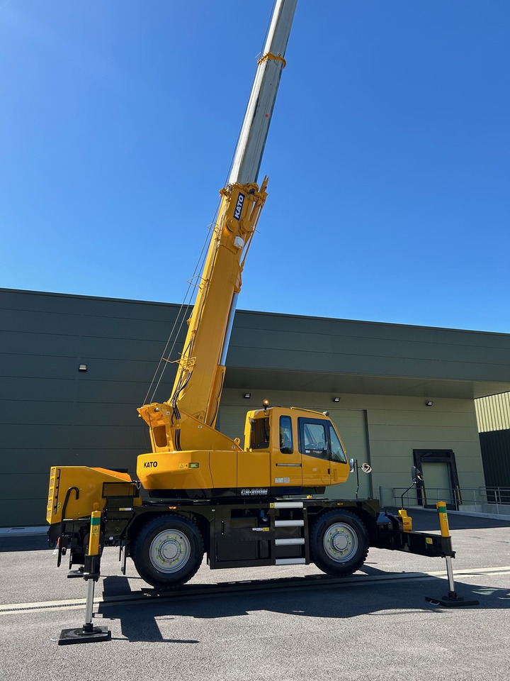 KATO CR-200Ri - 20 Ton City Crane - Like New Consition - עגורן נייד: תמונה 1 KATO CR-200Ri - 20 Ton City Crane - Like New Consition - עגורן נייד: תמונה 1