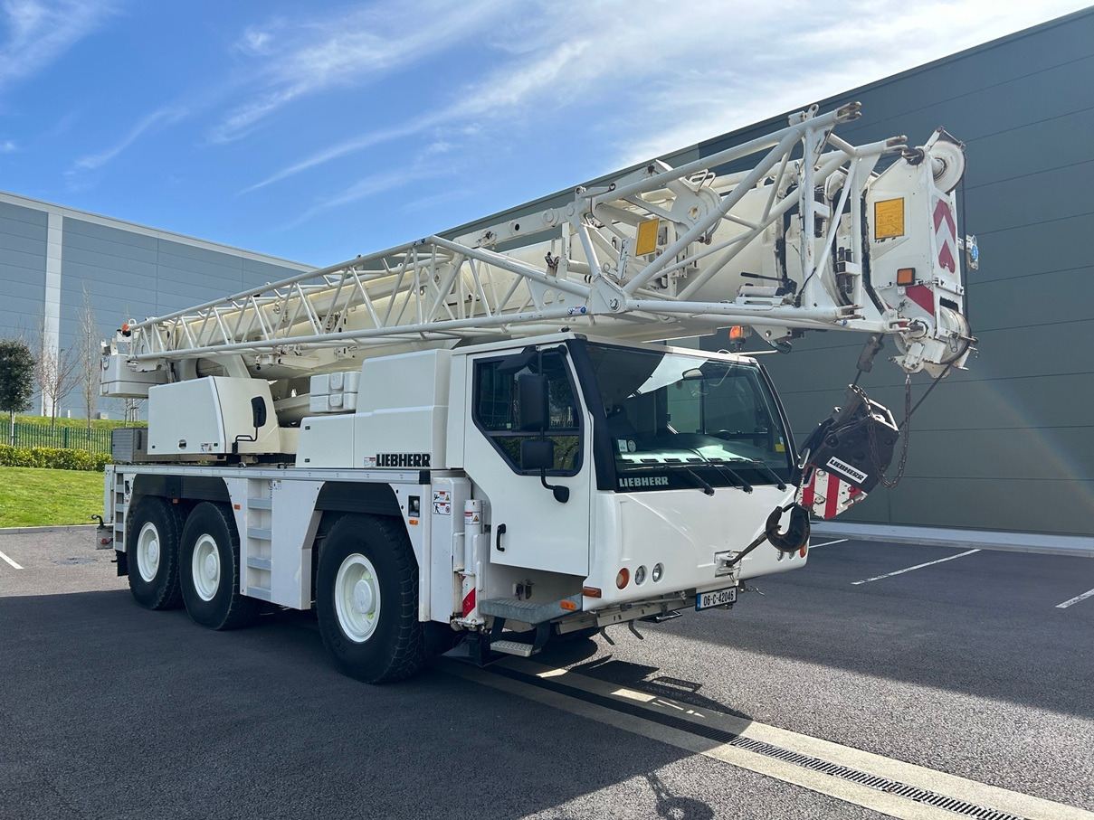 LIEBHERR LTM1055-3.1 - עגורן לכל שטח: תמונה 3 LIEBHERR LTM1055-3.1 - עגורן לכל שטח: תמונה 3