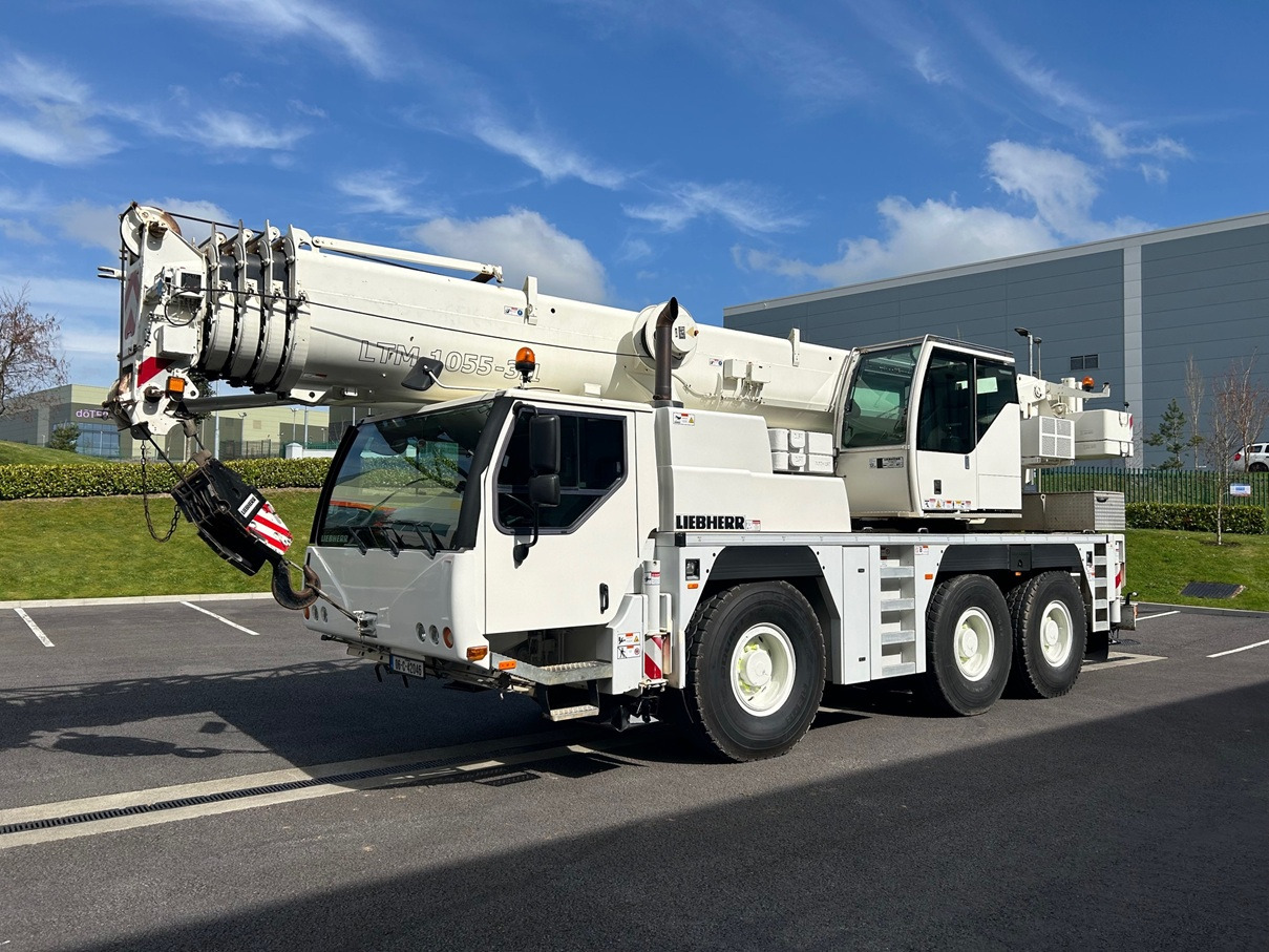 LIEBHERR LTM1055-3.1 - עגורן לכל שטח: תמונה 1 LIEBHERR LTM1055-3.1 - עגורן לכל שטח: תמונה 1