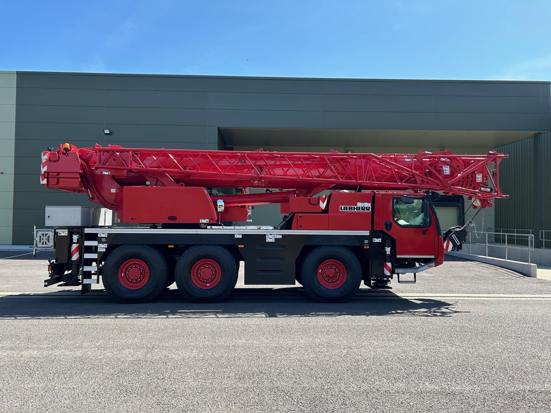 LIEBHERR LTM1060-3.1 with only 5,090 kms from New - עגורן לכל שטח: תמונה 5 LIEBHERR LTM1060-3.1 with only 5,090 kms from New - עגורן לכל שטח: תמונה 5